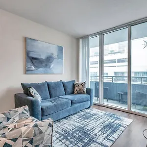 https://apt-luxury-apt-3-mins-to-dt-pool-gym-balcony.hotelstampa.org